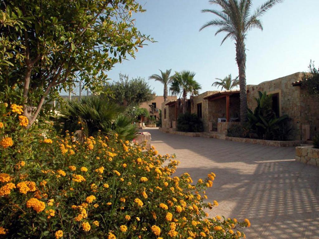 Oasis Hotel Residence Resort Лампедуза Стая снимка